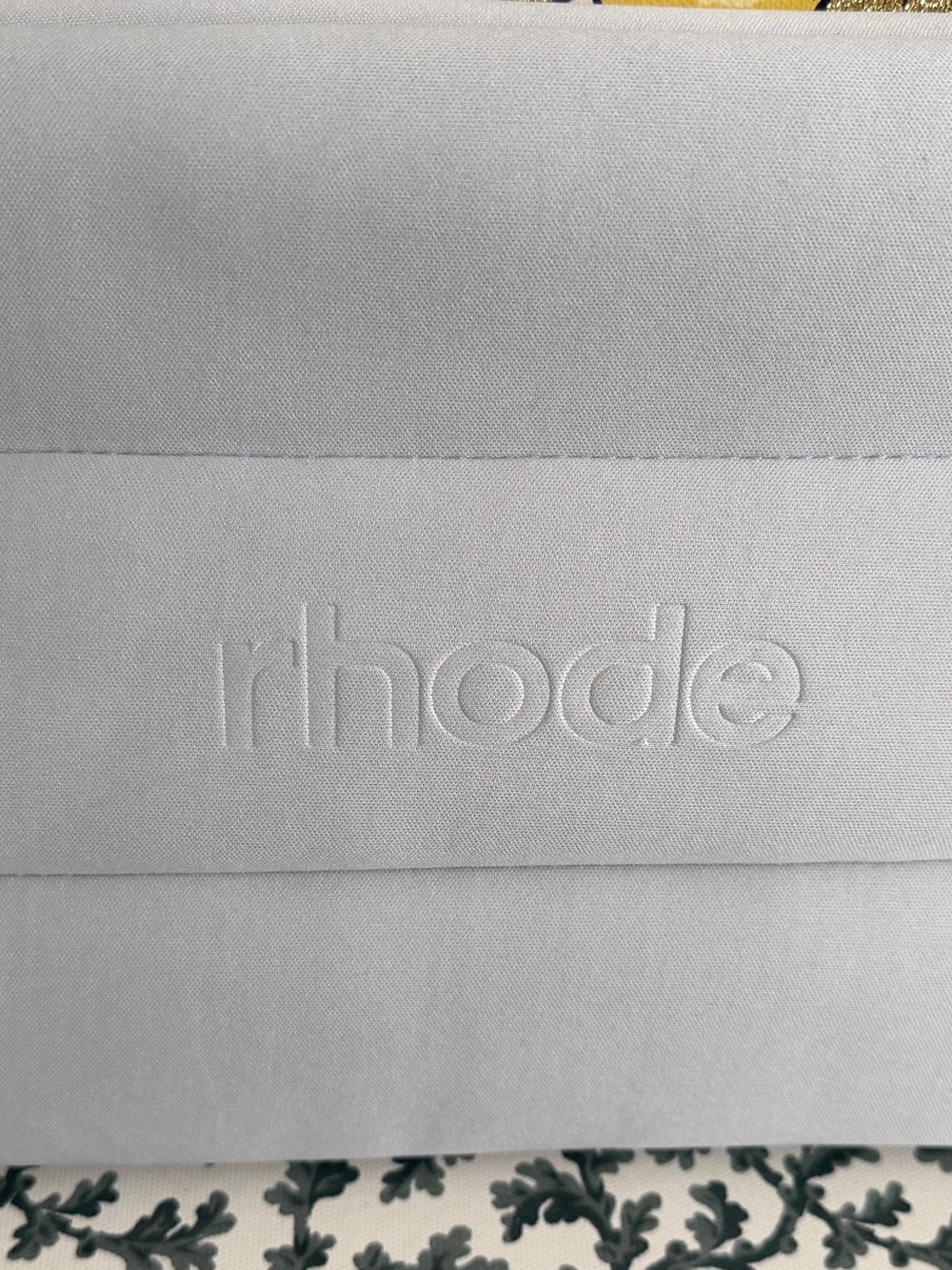 RHODE Large Bubble Bag - Never Used - Picture 3 of 4